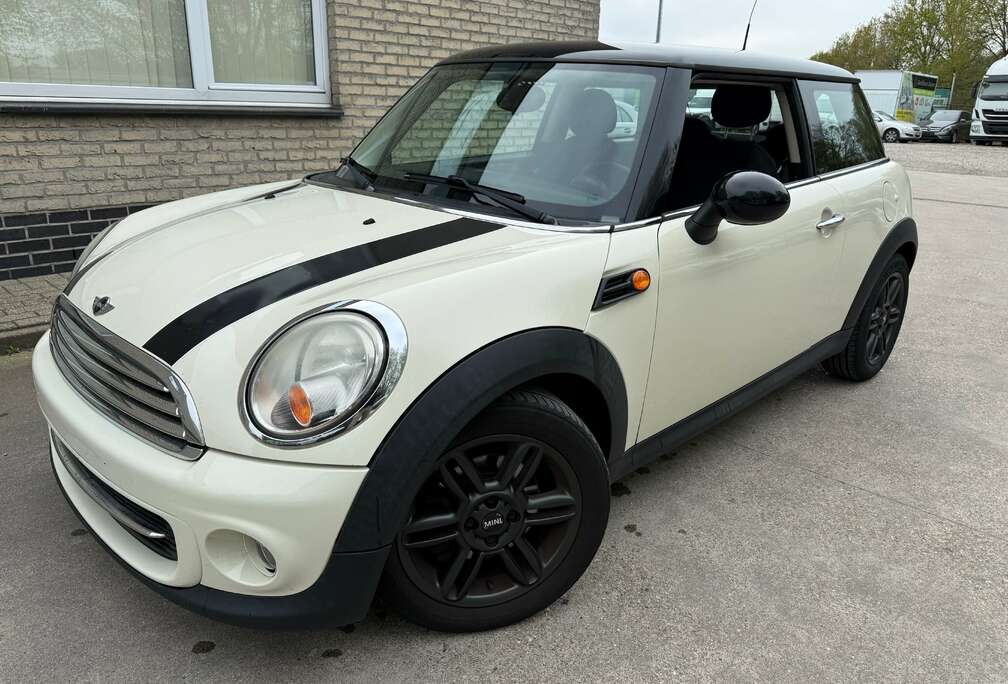 MINI Mini 1.6i Cooper