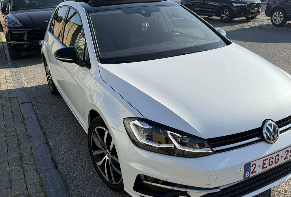 Volkswagen Vw Golf 7  2019 Facelift 1.6TDI Full Options