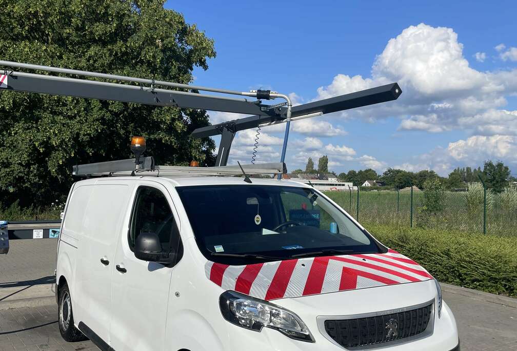 Peugeot 1.6 HDi L2H1 Relax