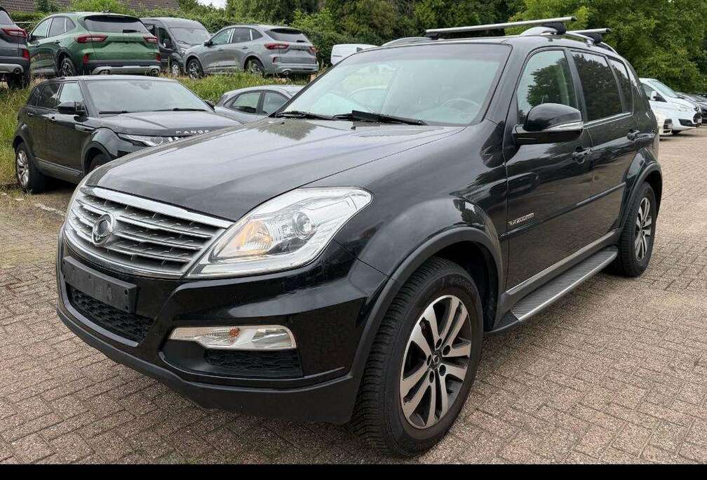 SsangYong Rexton 2.0 RX200e-Xdi 4WD Sapphire /7 PERSON