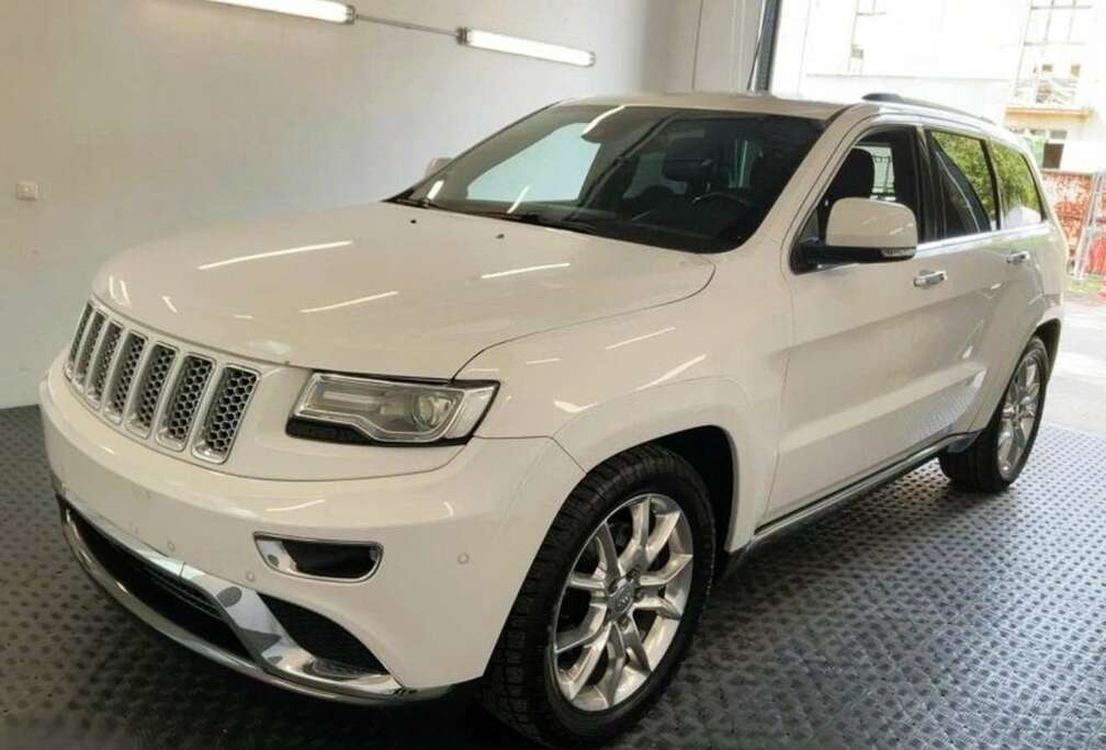 Jeep 3.0 V6 TD SUMMIT PANO DISTRONIC CAM TVA-BTW INCL