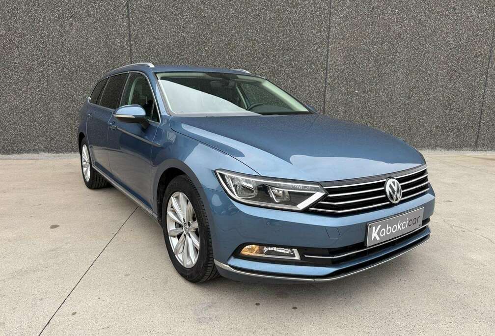Volkswagen Passat  1.6 CR TDi Highline DSG//GPS//GARANTIE 12M