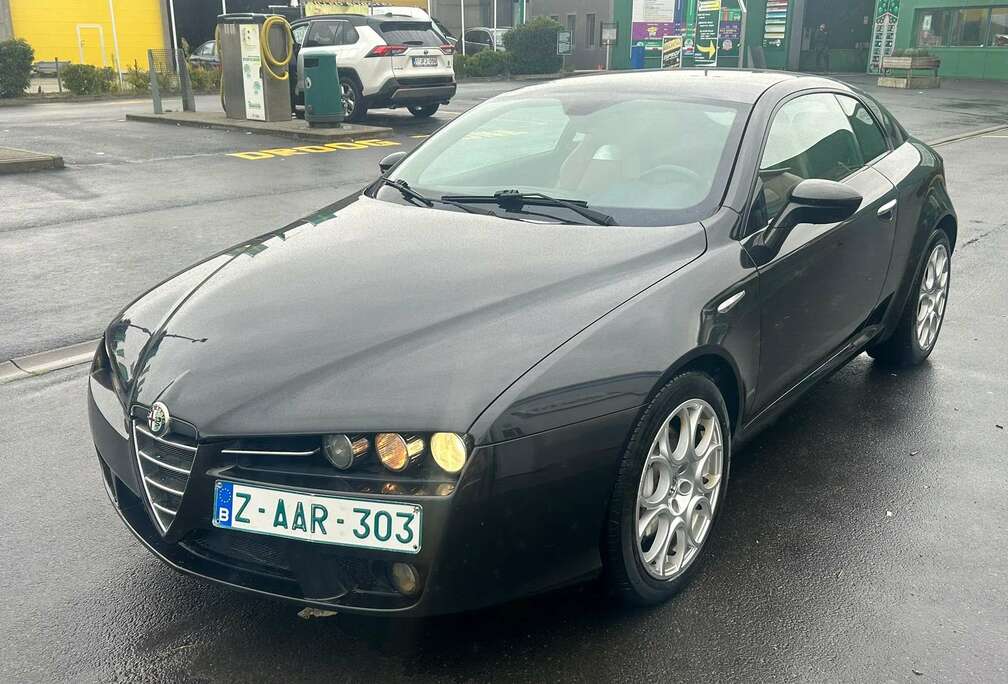 Alfa Romeo 2.4L DIESEL. AUTOMAAT. (200 PK) 5900 EURO