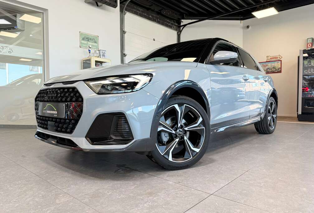 Audi A1 Allstreet 35 TFSI S tronic  S - LINE interieur + exterieur