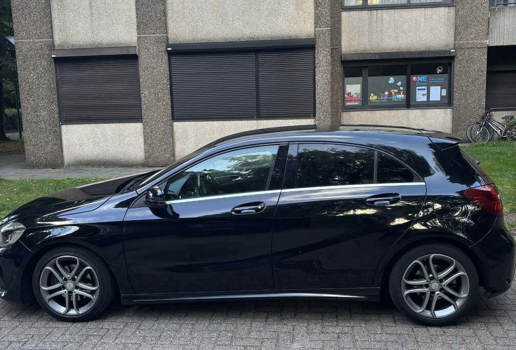 Mercedes-Benz pack Amg nightblue