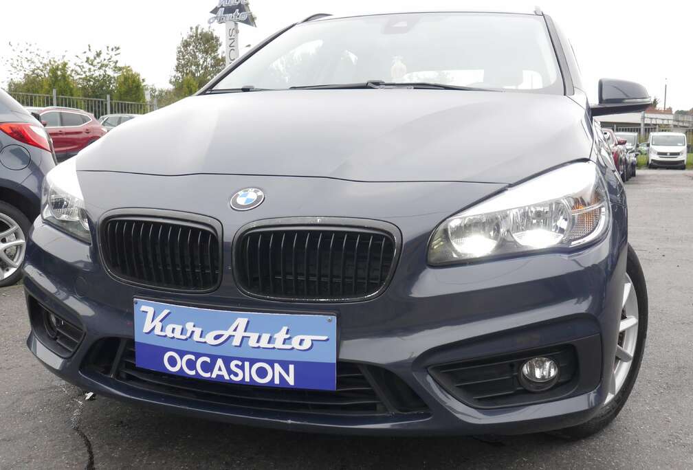 BMW Active Tourer 218 d*TOIT PANO*GPS*