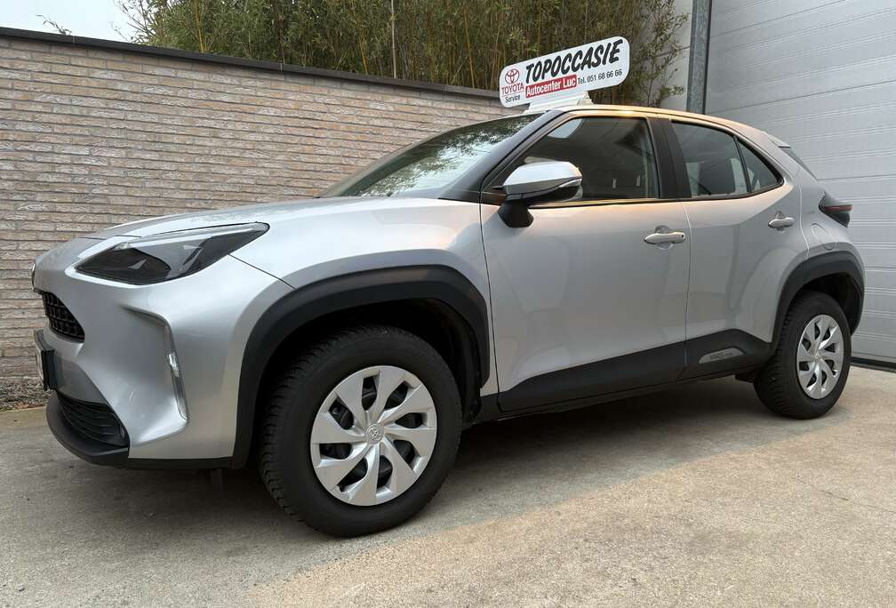 Toyota 1.5i VVT-i DYNAMIC HYBRID AT/ 19999KM/ €19700++