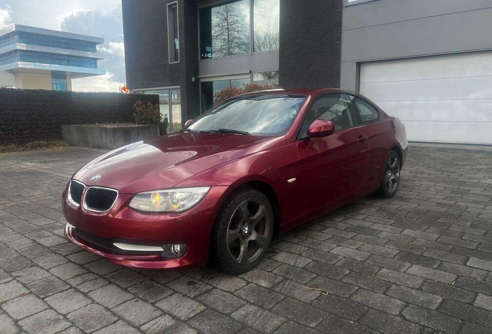 BMW Coupé 320i