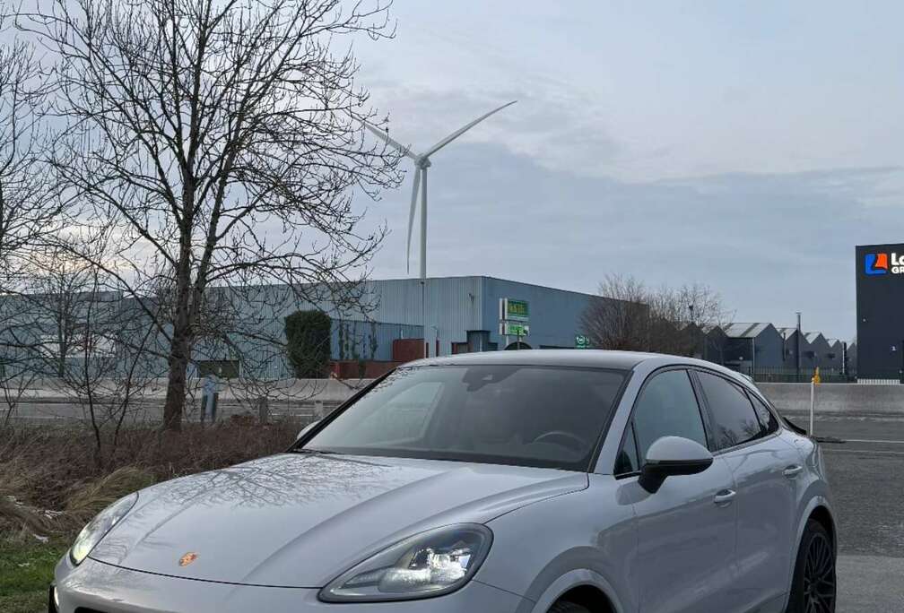 Porsche E-Hybrid Tiptronic S Platinum Edition