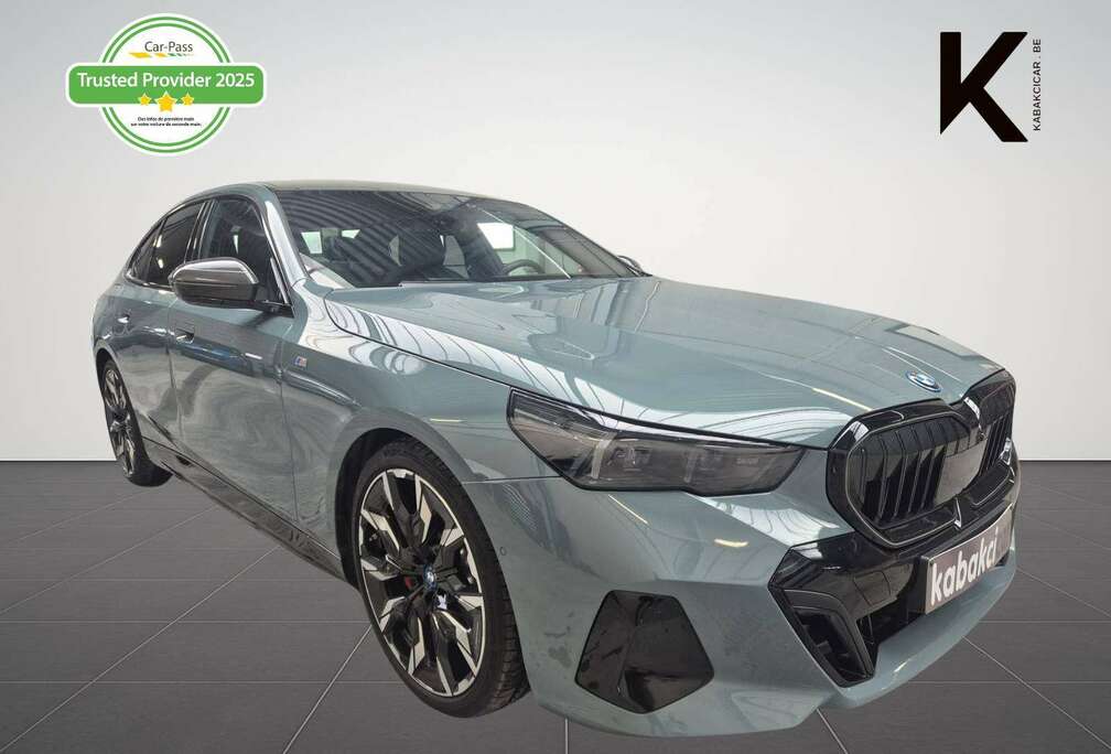 BMW 530eA PHEV (220 kW) / Pack M / Suivi Complet BMW / Camera 360 / Garantie 12 Mois