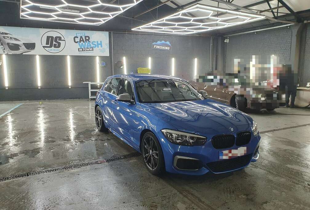 BMW M140i