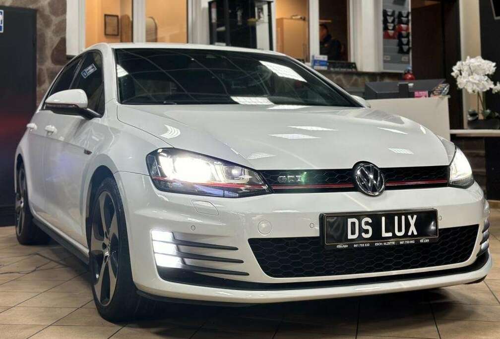 Volkswagen 7 DSG6 2.0 TSI 220CH // LED