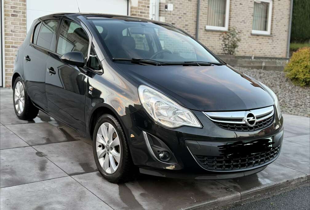 Opel 1.2i XE 16v Edition Kim Clijsters