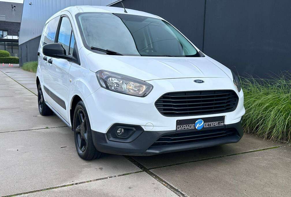 Ford LICHTE VRACHT / EURO 6d / DIESEL / 8300-netto