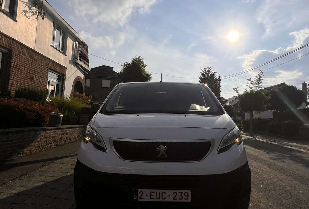 Peugeot 1.6 BlueHDi L2 Standard Premium