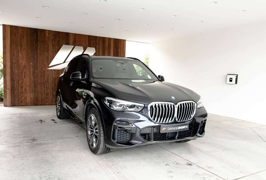 BMW xdrive 45e, M pack, Head-up, parking+, Pano
