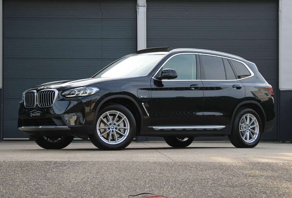 BMW PHEV  xDrive30e/KEYLESS/CAMERA/PANO/CARPLAY/TREKHAAK/GARANTIE