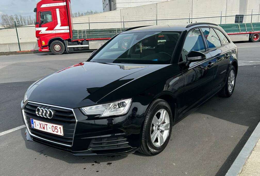 Audi Audi A4 Avant 30 TDI Business Ed. S-Tronic