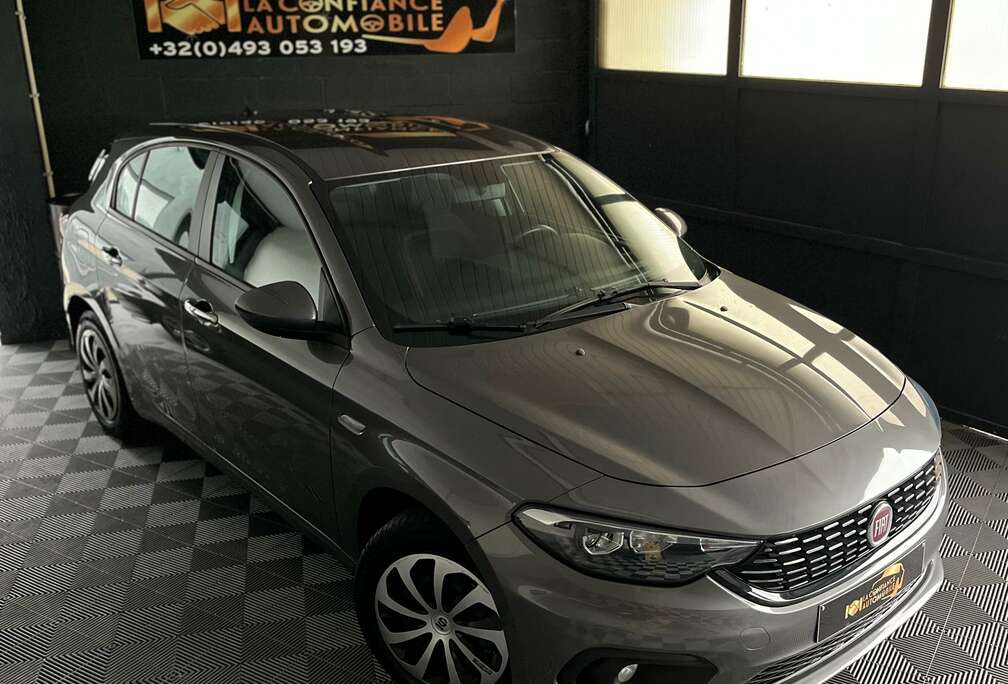 Fiat 1.4i 1er propriétaire garantie 12 mois