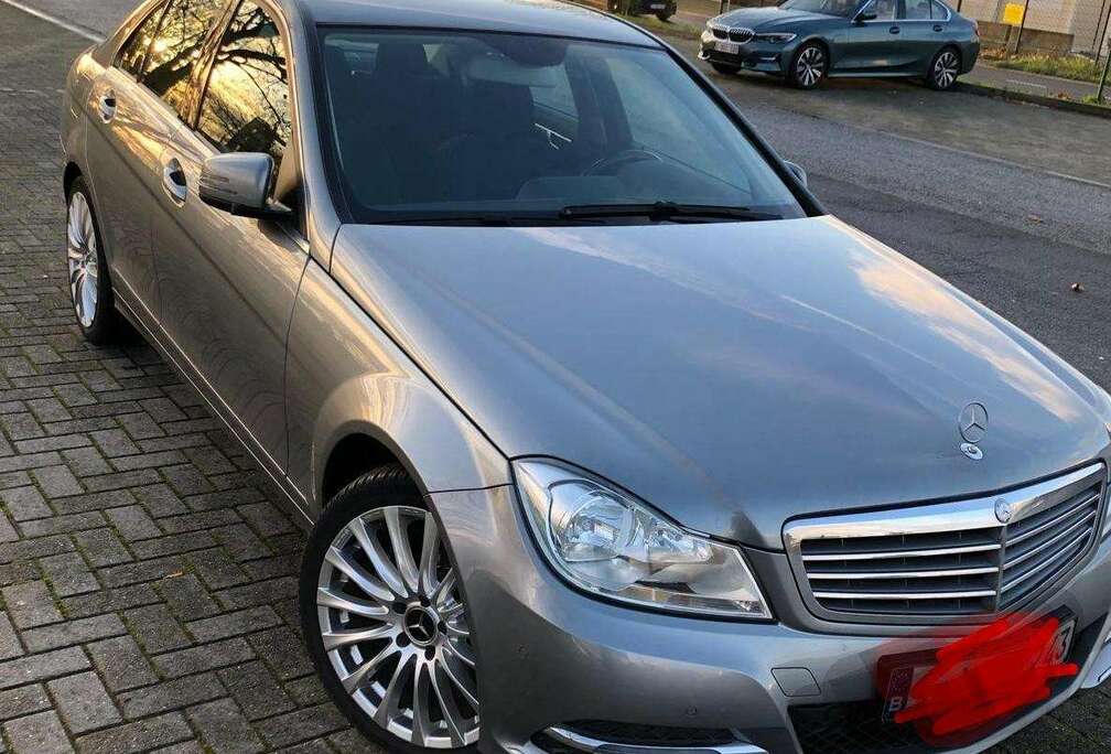 Mercedes-Benz 1