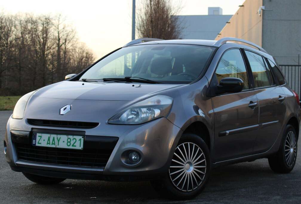 Renault Clio TCe 100 Grandtour Night and Day