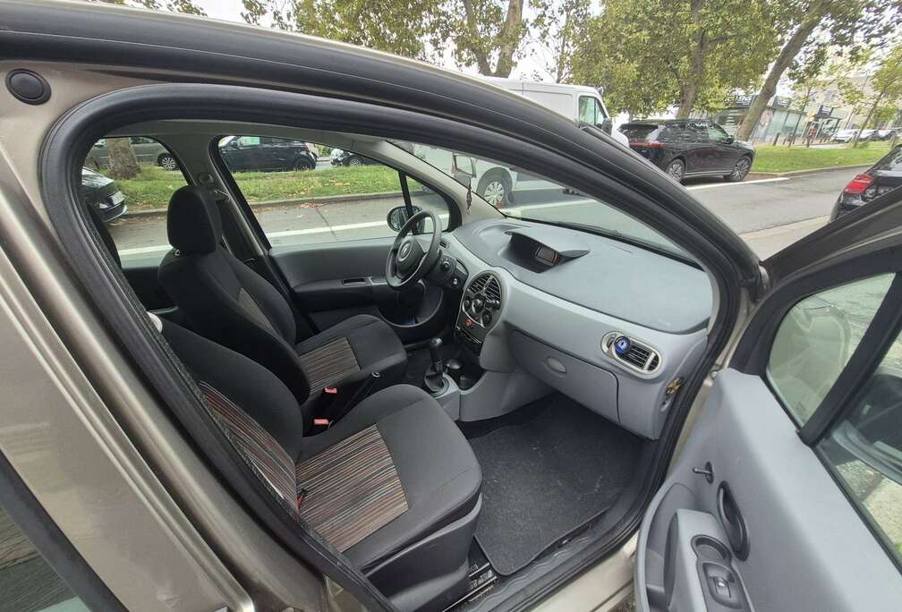 Renault 1.2i carpass + feuille rose prête a être immatricu
