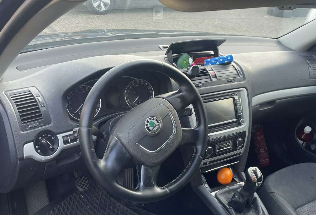 Skoda SW 1.6 CR TDi Active DPF