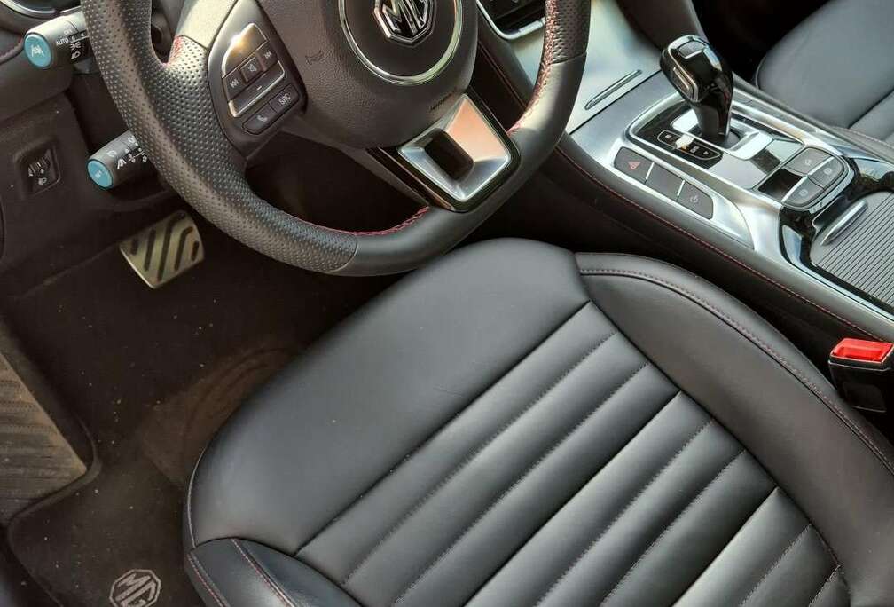 MG 1.5 T-GDi Luxury DCT
