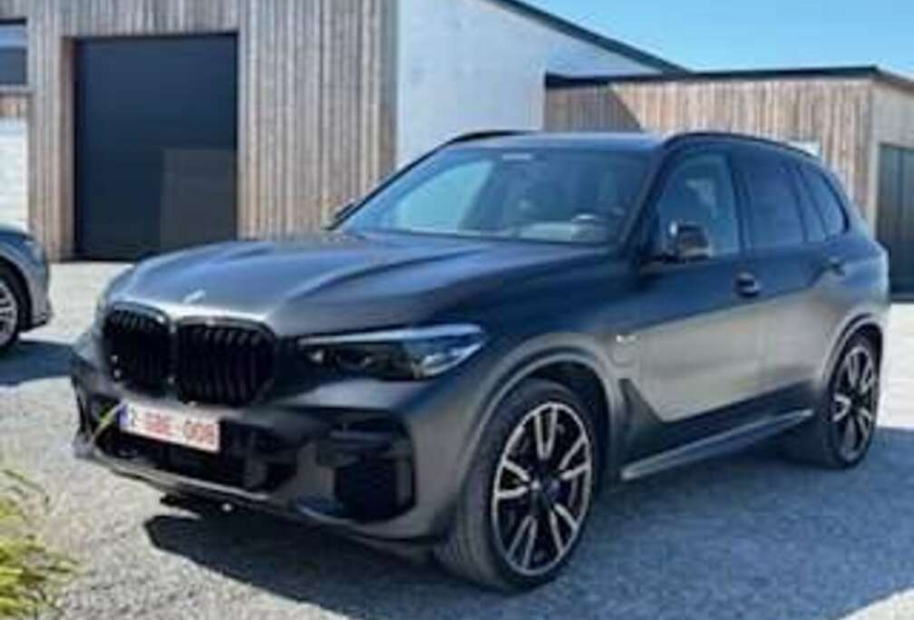 BMW M Sport - Individual paint - Comfort seats - 22 inch - 360 Vieuw