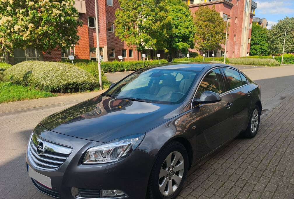 Opel Insignia 2.0 CDTi Edition DPF