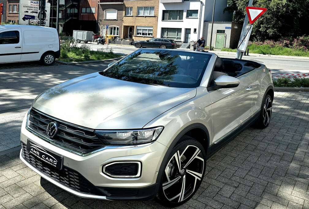 Volkswagen T-Roc Cabriolet 1.5-Virtual-LED-Camera-Parktronic-Side+Lane+FrontAss-AdaptCruise-Heated Seats+Steering