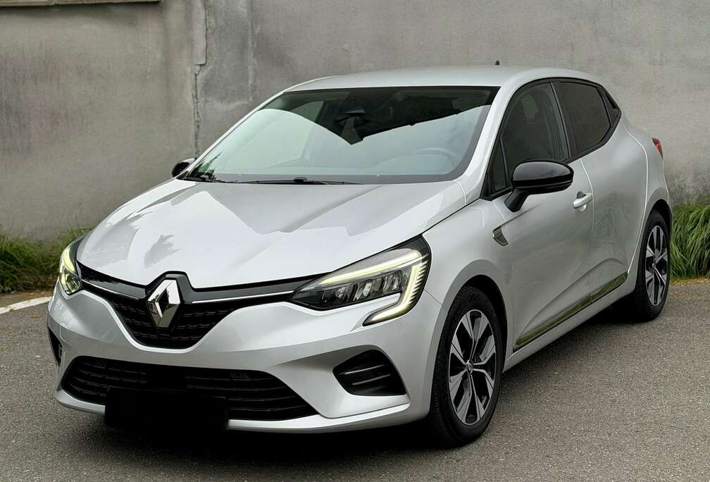 Renault Clio 1.0 TCe Limited / Automatic / Led..