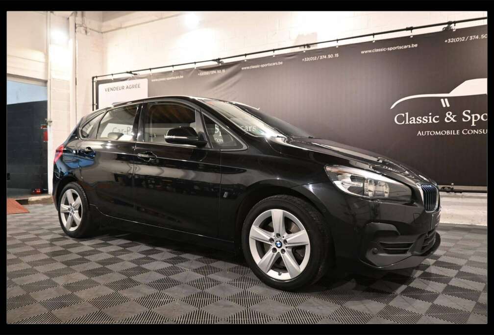 BMW 225 XE Active Tourer HYBRIDE /  PACK SPORT / CAMERA / LEDS / HEAD UP DISPLAY