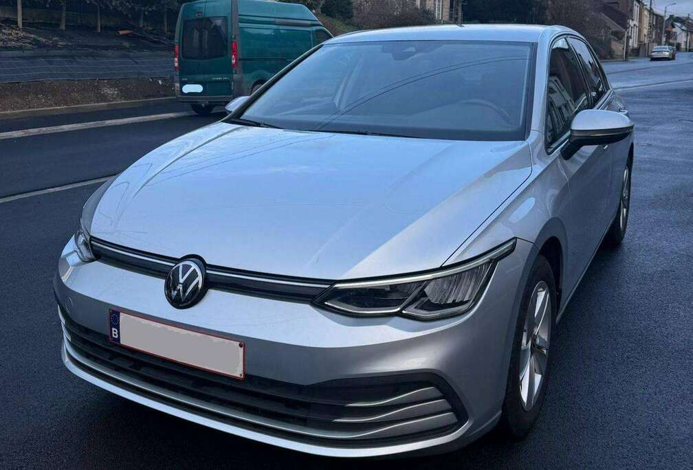 Volkswagen Golf 2.0 SCR TDi Life Business Premium