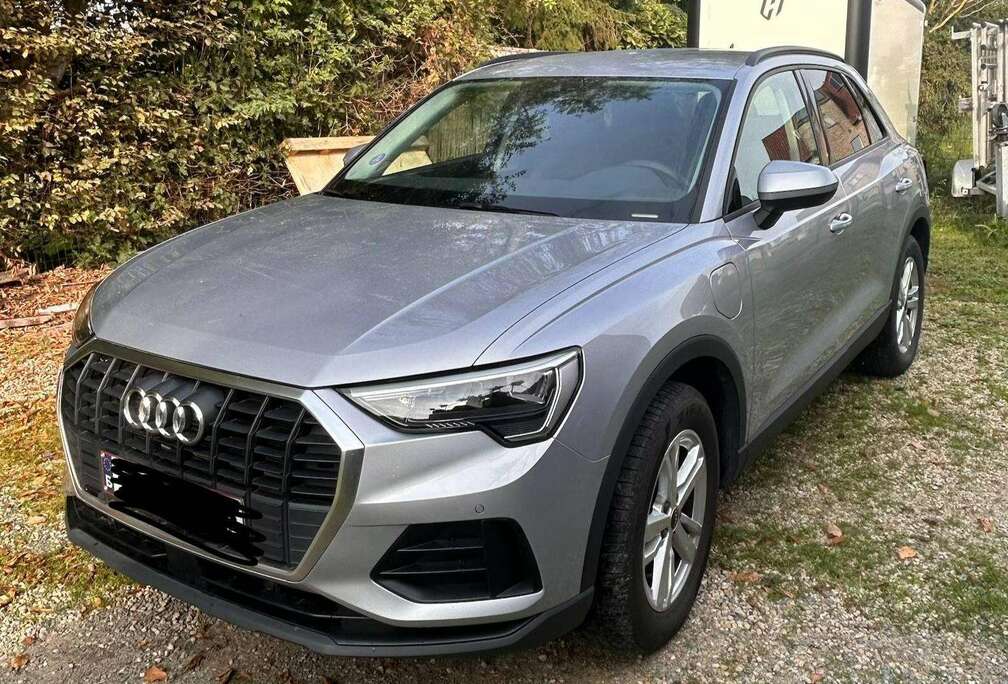 Audi Q3 PHEV 45 TFSIe Attraction S tron.(180 kW)