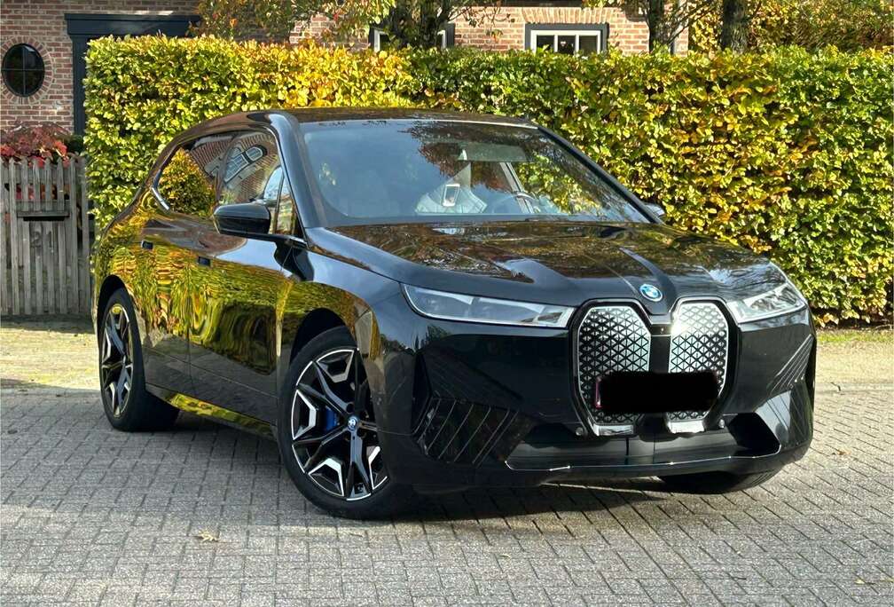 BMW iX xDrive40 full option