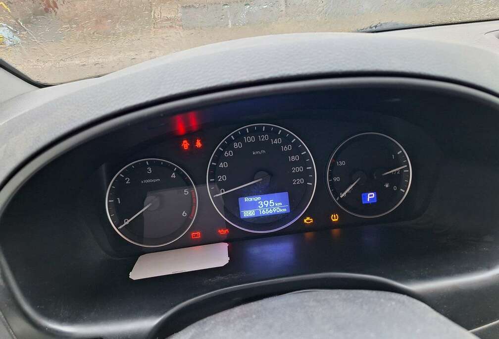 Hyundai 2.5 CRDi Travel 6 seater (EU6)