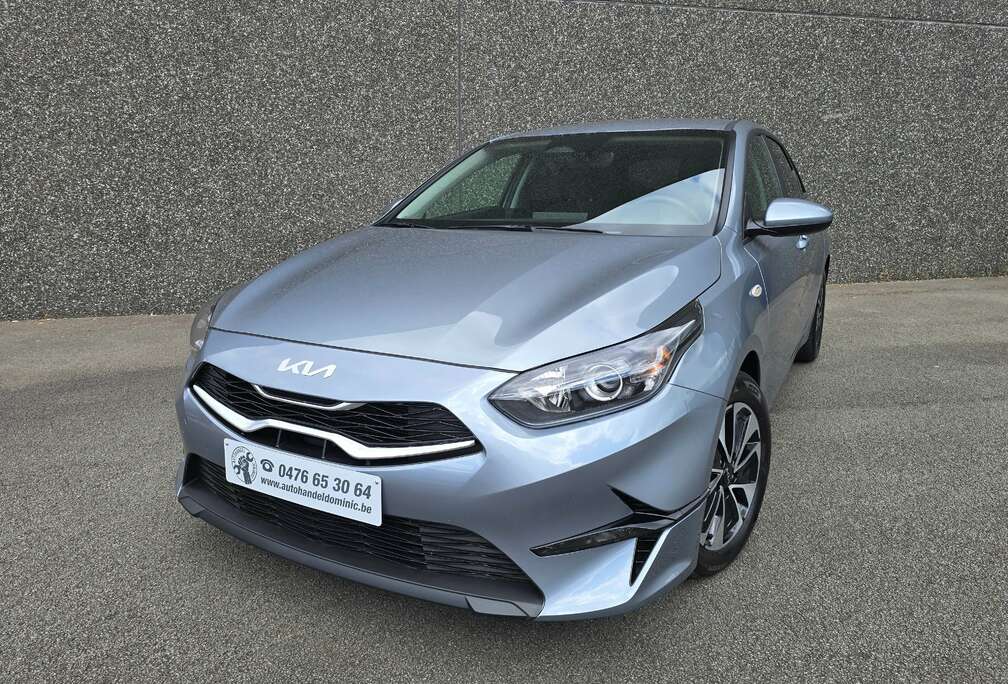 Kia Ceed 1.5 T-GDi ISG DCT AIRCO/PDC+CAMERA/GPS/CARPLAY..