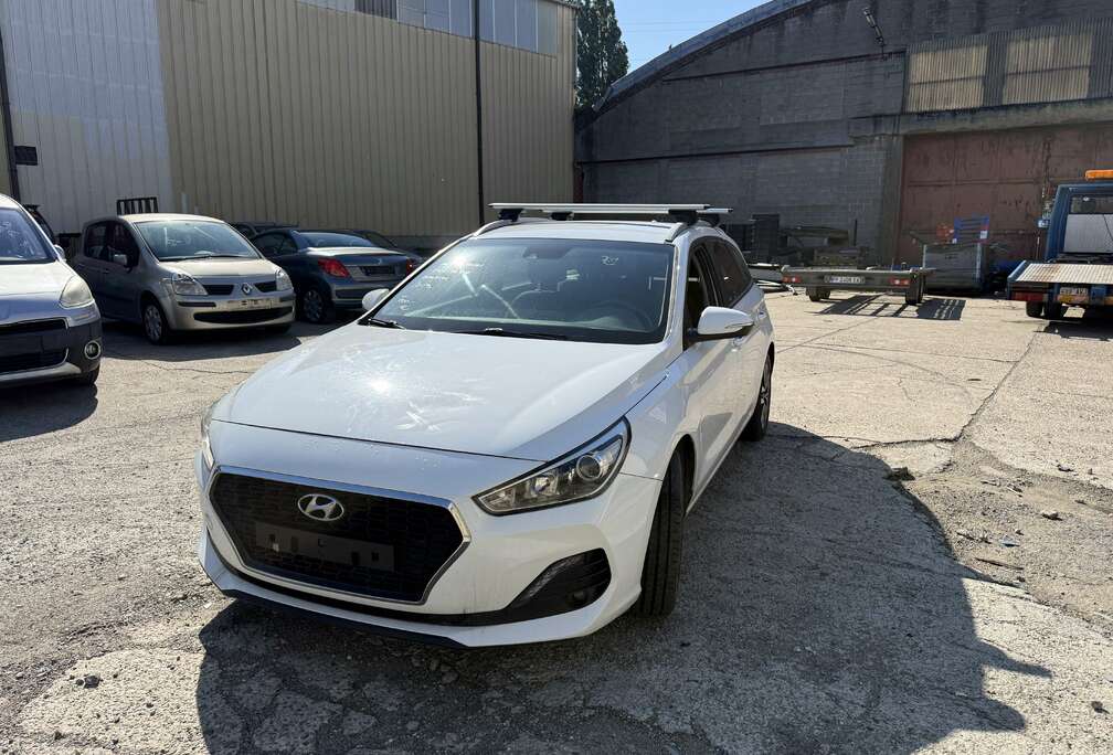 Hyundai SW 1.0 T-GDi Twist #1 Edition