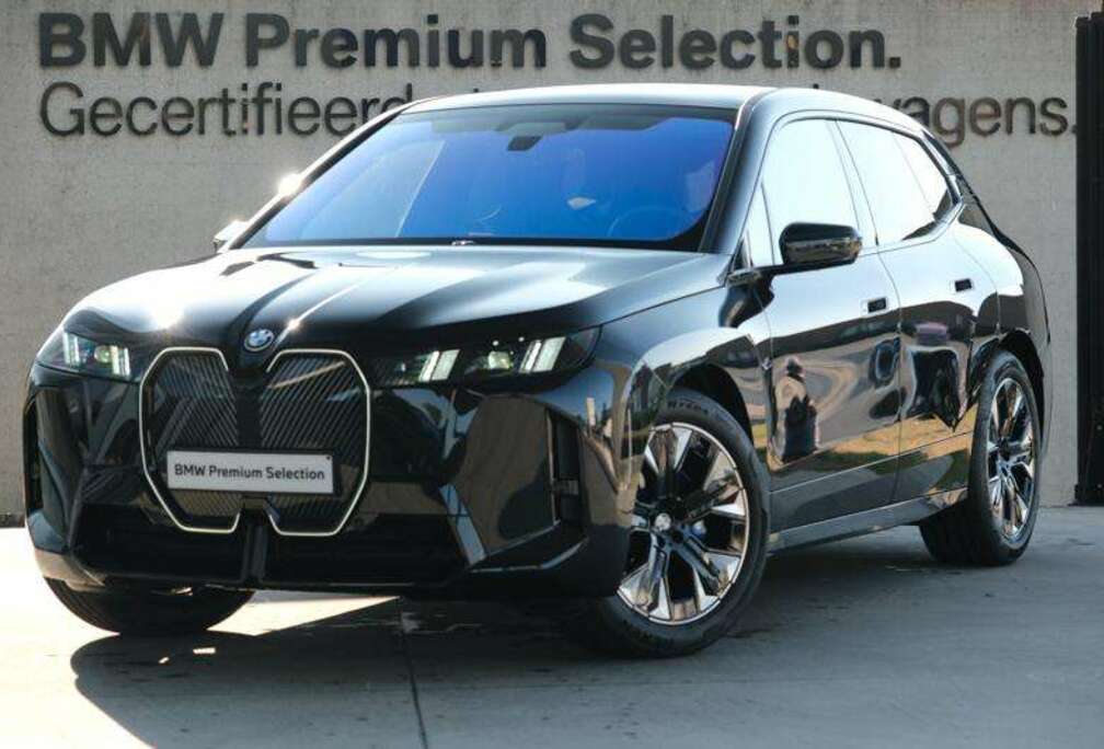 BMW xdrive60 m sport | sky lounge | towb | drive pro