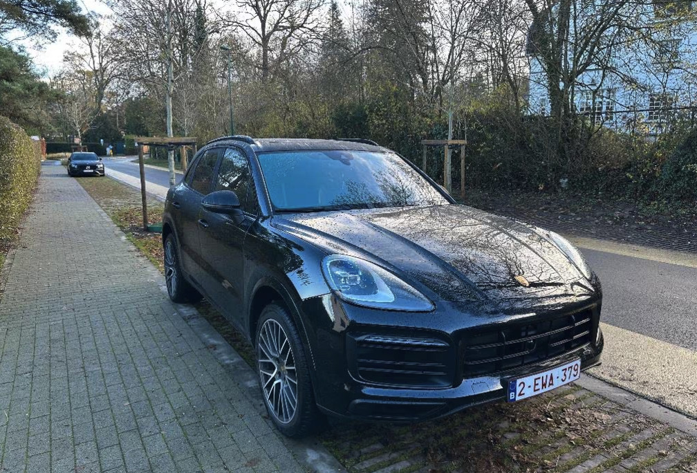 Porsche Cayenne 3.0i V6 PHEV Tiptronic S Platinum