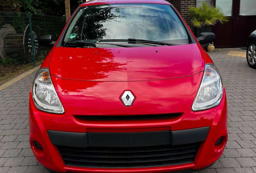 Renault Clio 1.2i Authentique