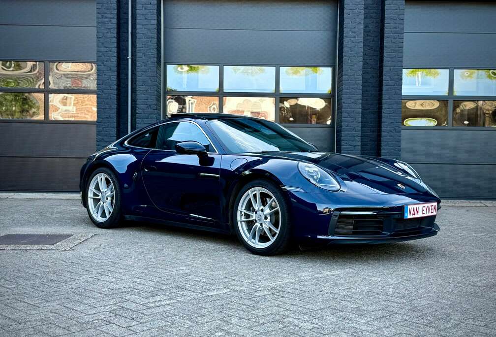 Porsche 911 Carrera PDK