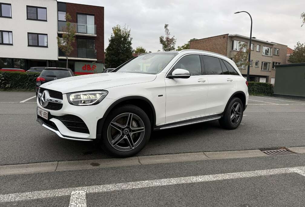 Mercedes-Benz de 4Matic 9G-TRONIC AMG Line