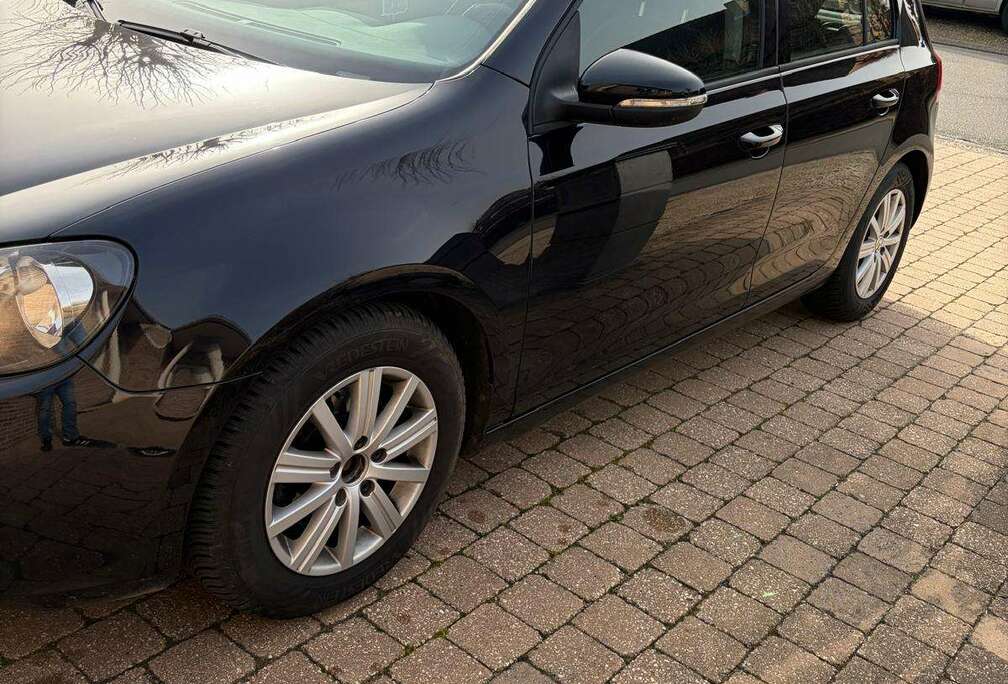 Volkswagen Golf 1.6 CR TDi BlueMotion DPF