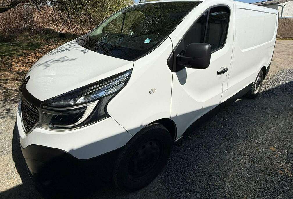 Renault 2.0 dCi 27 L1H1 Confort