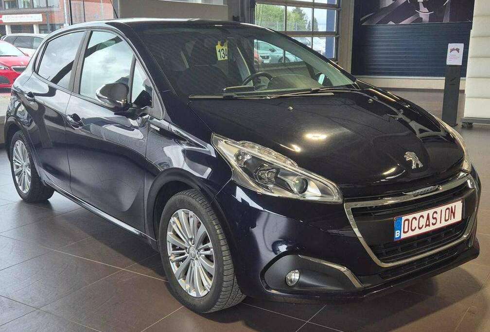 Peugeot 208 1.2i PureTech Style