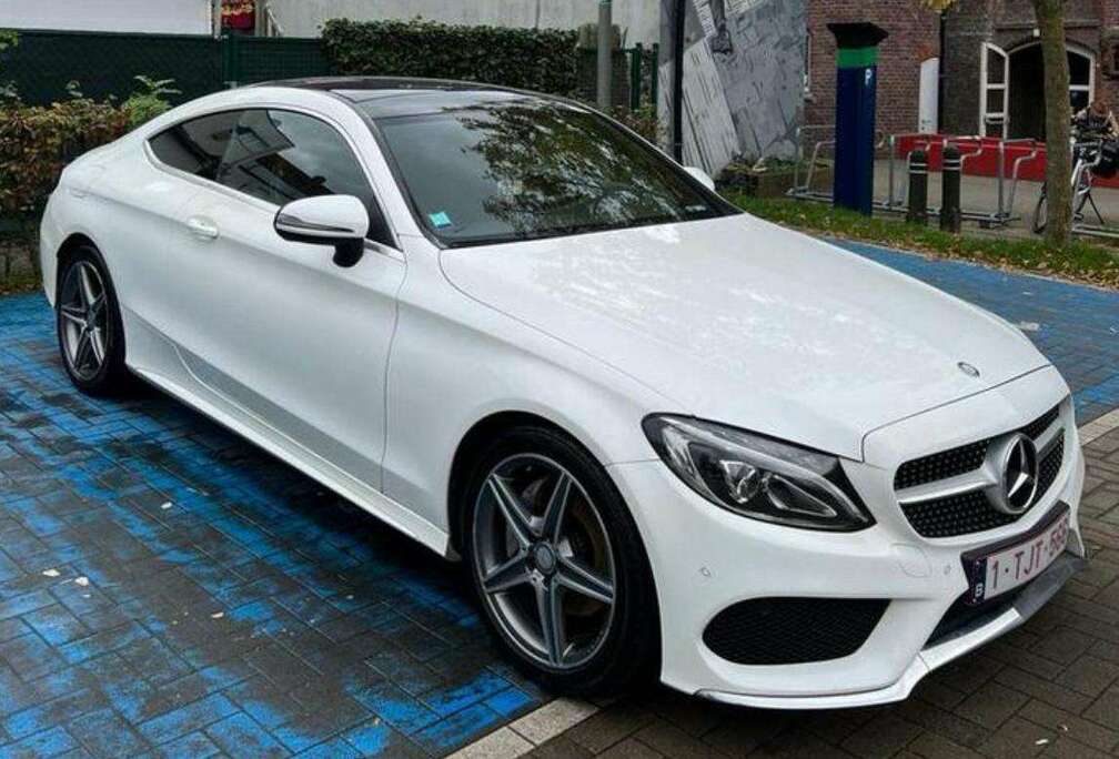Mercedes-Benz C 220 d Coupe 4Matic 9G-TRONIC AMG Line