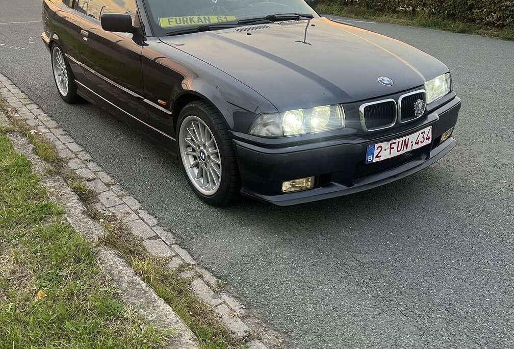 BMW 320i