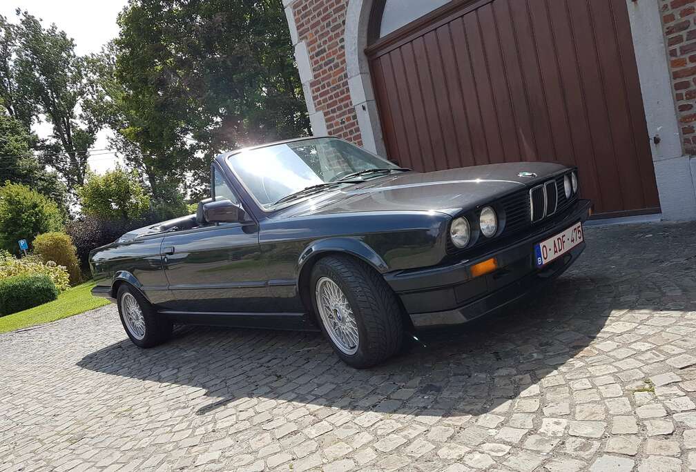 BMW E30 - 325i cabrio